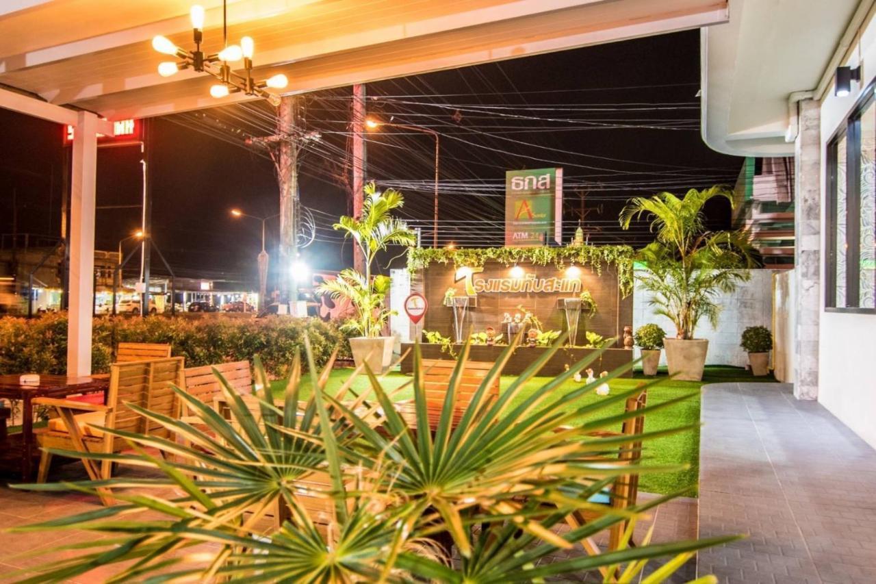 Thap Sakae Hotel Exterior foto